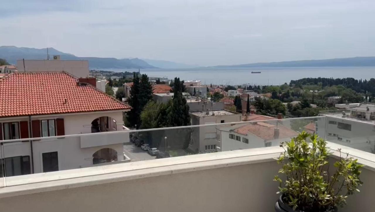Splendid Split View Apartment ภายนอก รูปภาพ